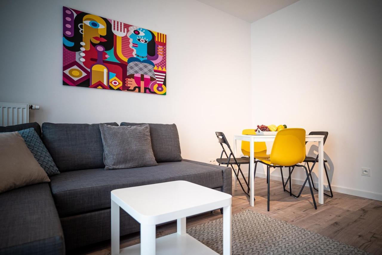 Apartamenty Homely Place Blisko Starego Rynku - Parking Poznan Luaran gambar