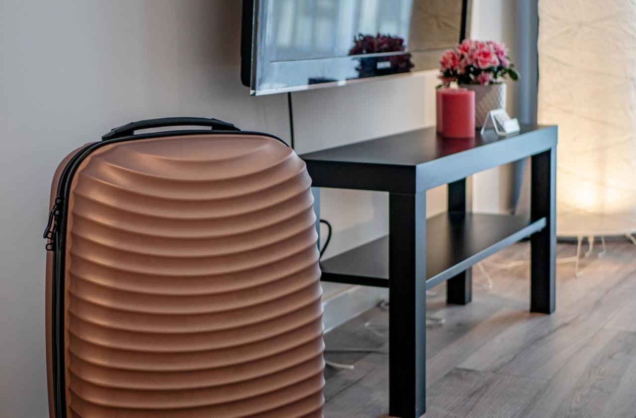 Apartamenty Homely Place Blisko Starego Rynku - Parking Poznan Luaran gambar