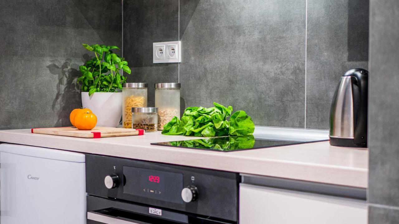 Apartamenty Homely Place Blisko Starego Rynku - Parking Poznan Luaran gambar