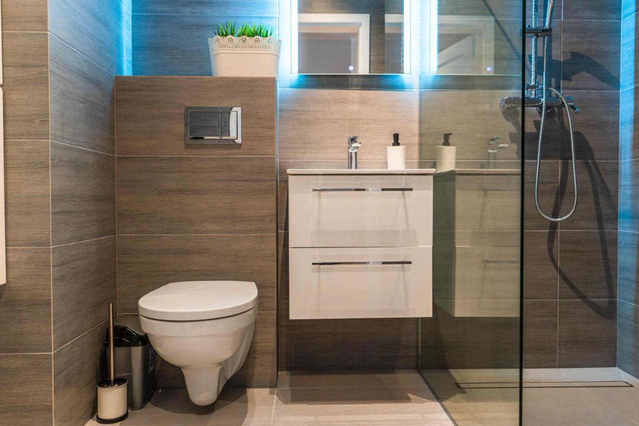 Apartamenty Homely Place Blisko Starego Rynku - Parking Poznan Luaran gambar