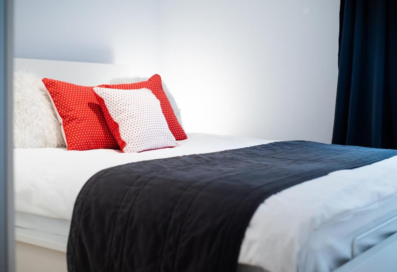 Apartamenty Homely Place Blisko Starego Rynku - Parking Poznan Luaran gambar