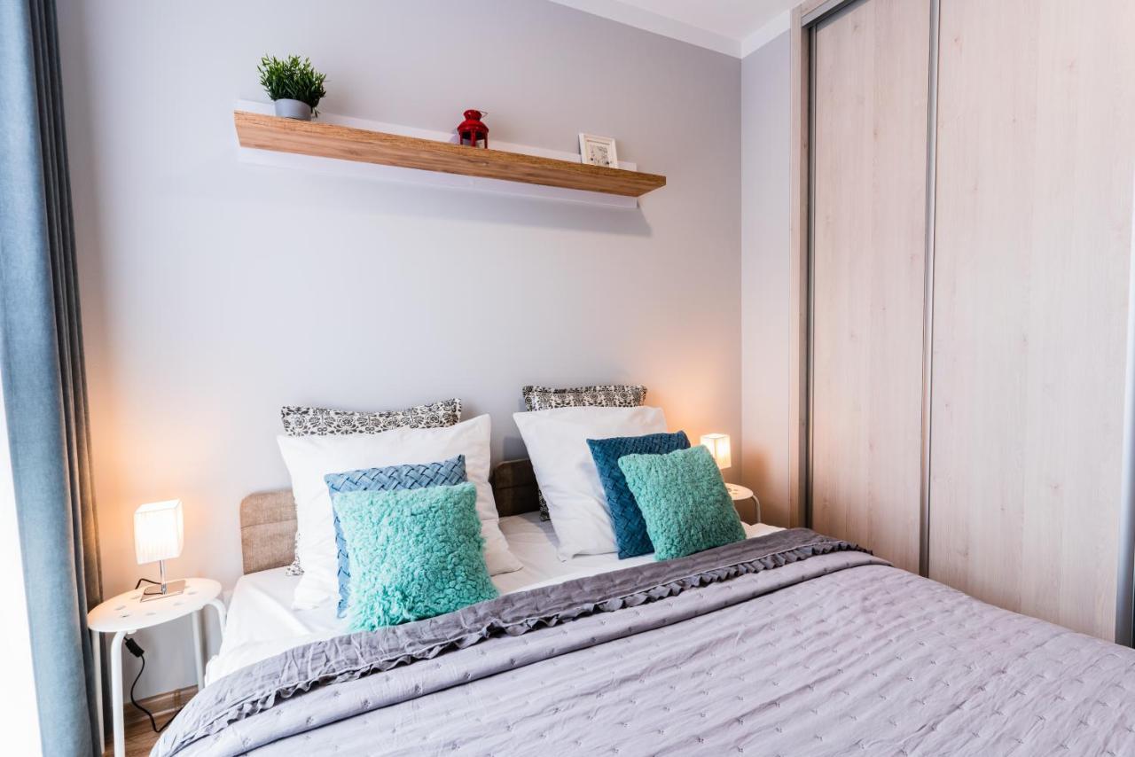 Apartamenty Homely Place Blisko Starego Rynku - Parking Poznan Luaran gambar